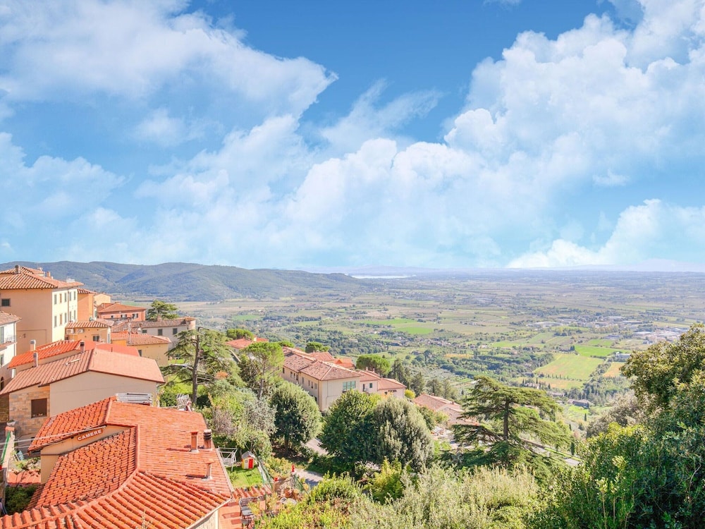 Villa in Tuscany With Private Pool view 5