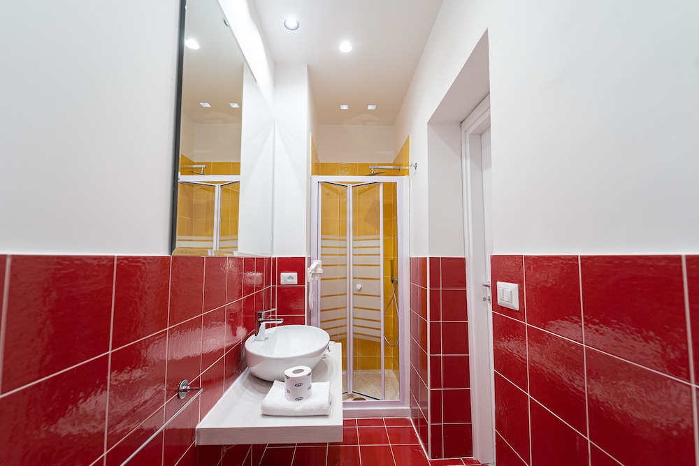 H. G. Boutique Toledo Napoli Centro by ClaPa Group Dislocated Hospitality
