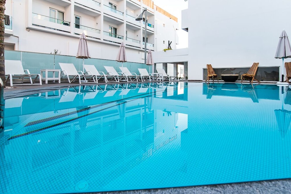 Kahlua Sea View Suites - Adults Only