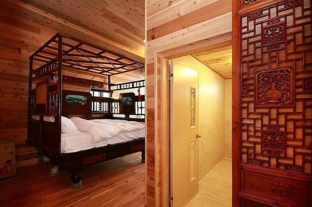 Shen Shan Lin Nai B&B
