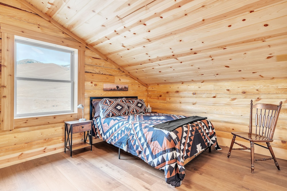 Mountain Cabin Near Trails, Skiing & Yellowstone 3 Bedroom Cabin