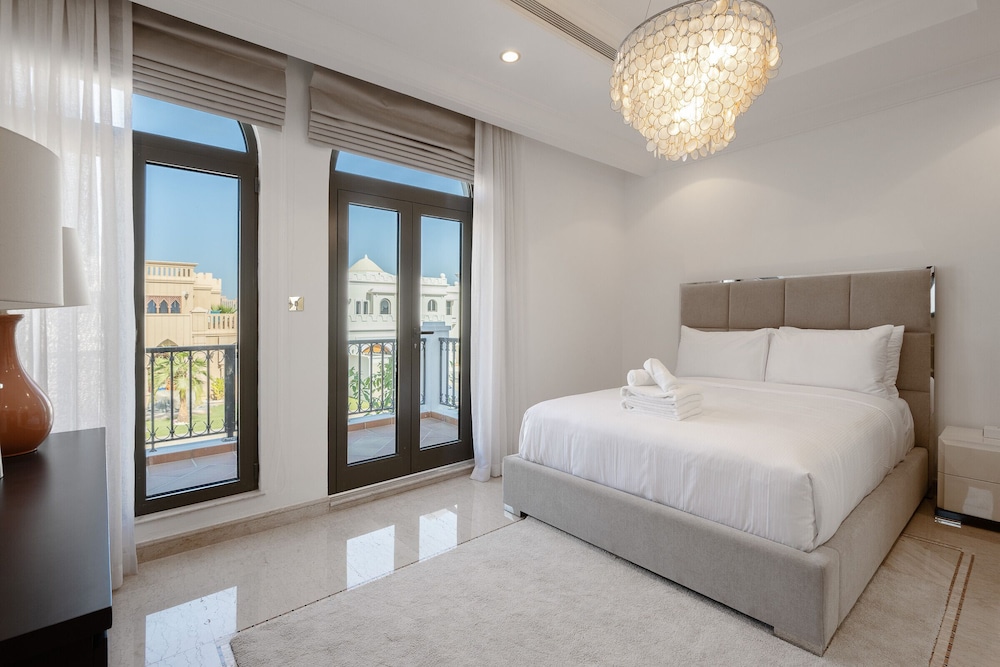 Beachfront Signature Villa - Mint Stay