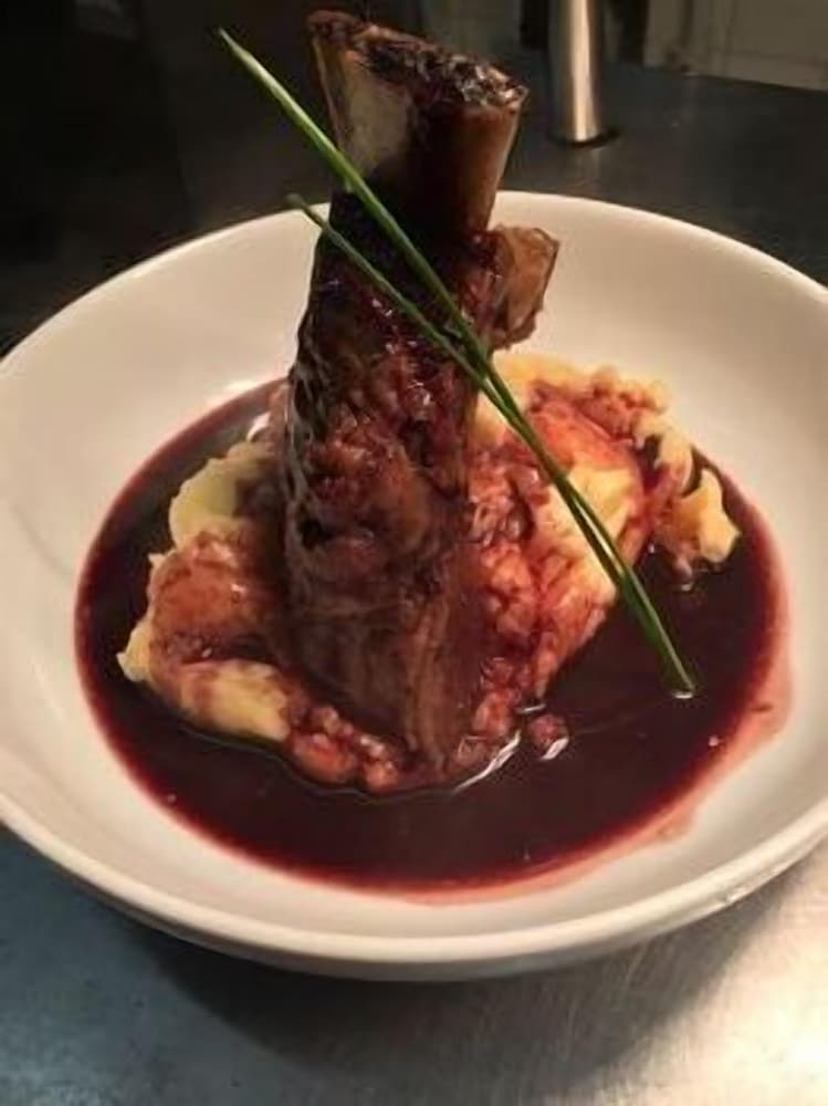 The Bluebell Inn and Lodge