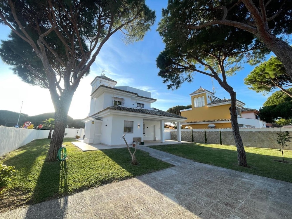 Villa Estuario in Chiclana de La Frontera