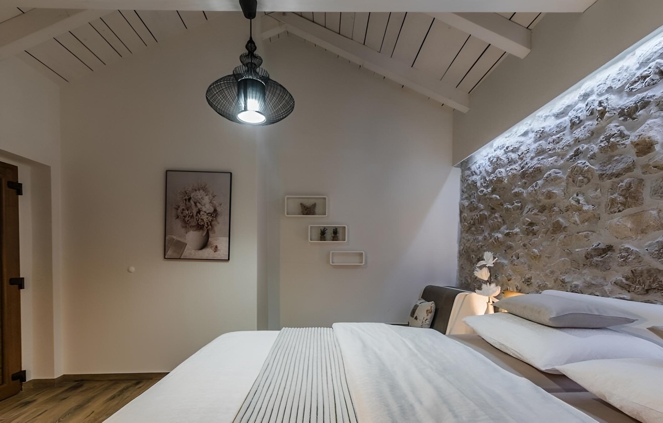 Leonarda - Luxury Stone House - H view 2