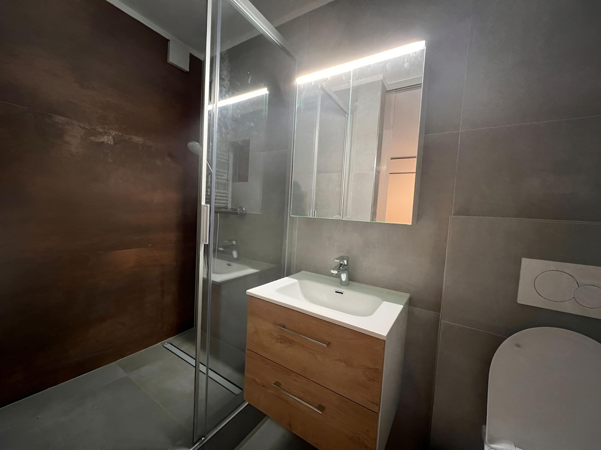 Beautiful 2 BR Apartment in Grund view 3