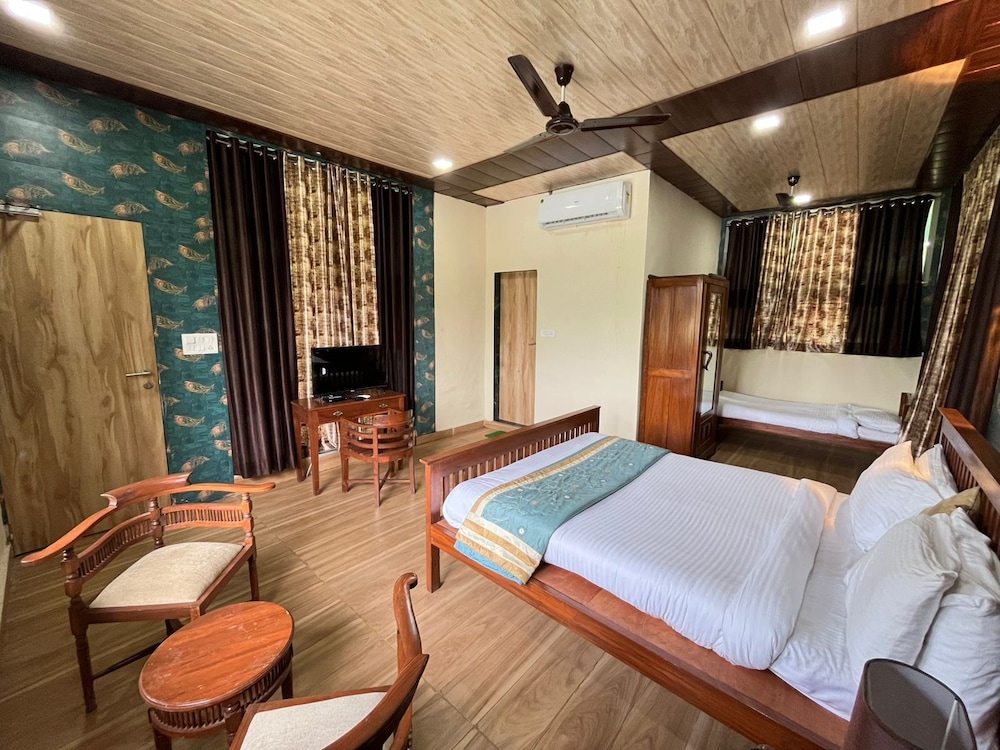 Rustic River Resort