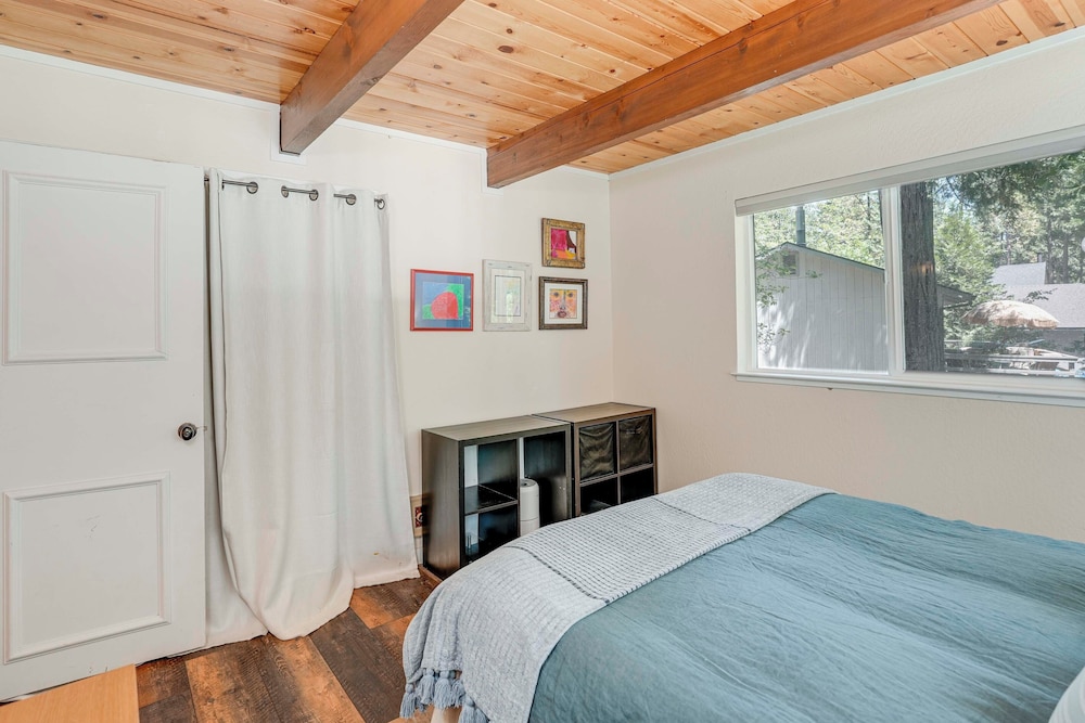 Private Lake Access: Pet-friendly Home in Arnold!
