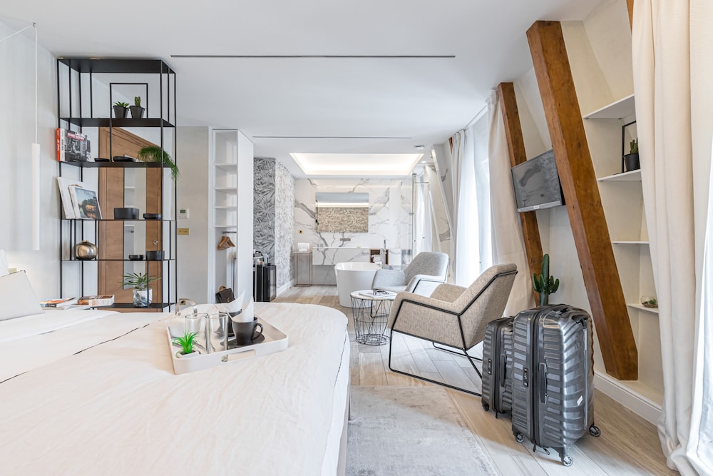 Le Dortoir Boutique Suites