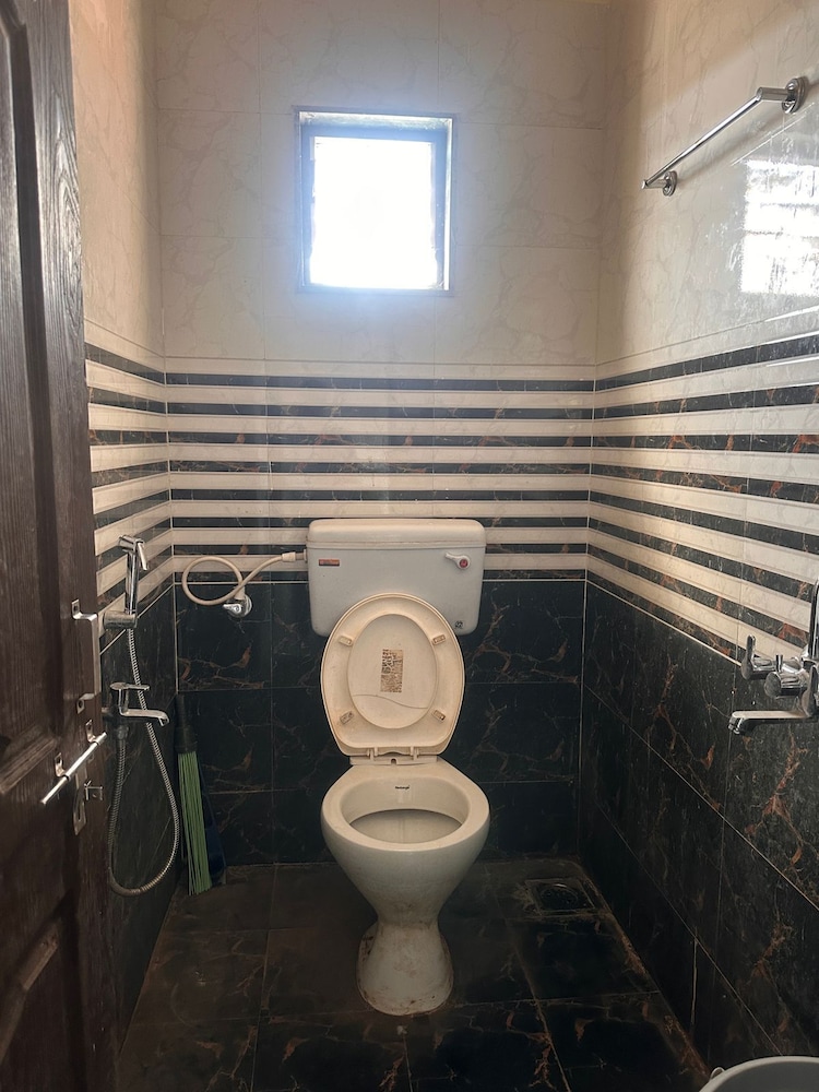 Hotel Sarnobat Eagle Nest