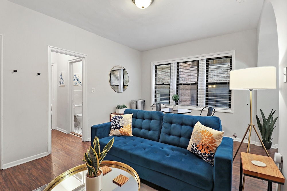 1BR Chic Apt - Dorchester 204