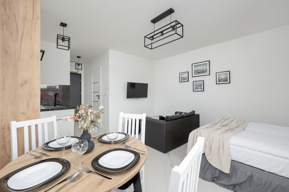 Plac Słowiański Świnoujście by Renters