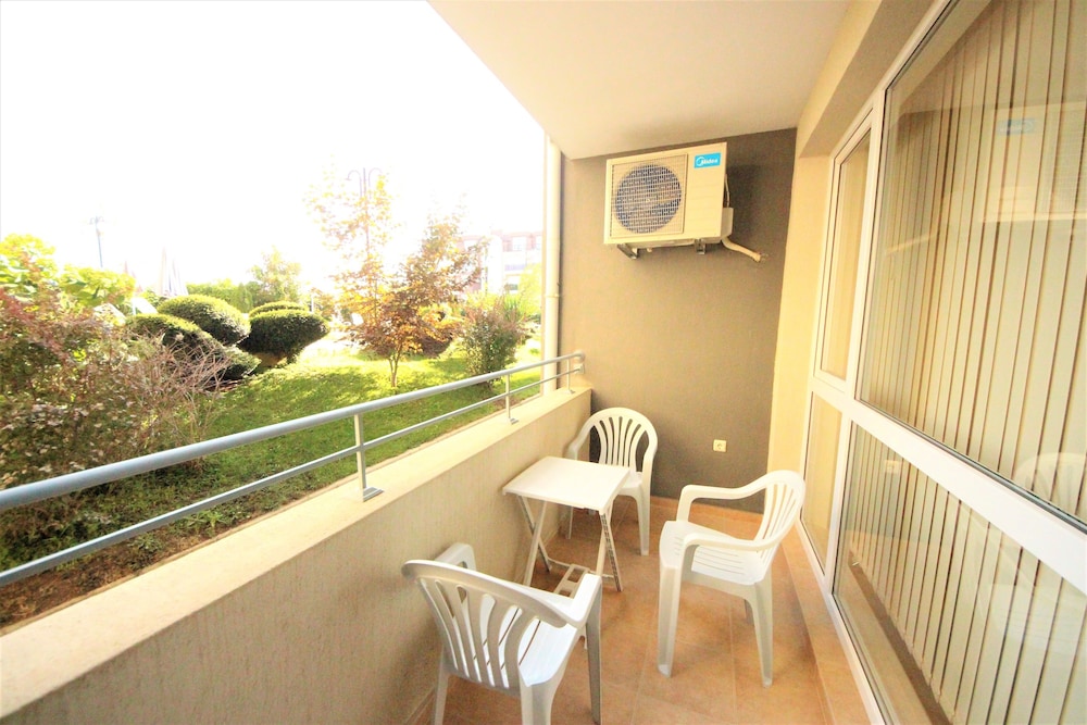 Menada Butterfly Apartments