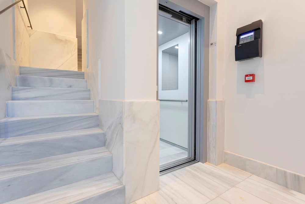Bright Apartment in Seville San Vicente IV