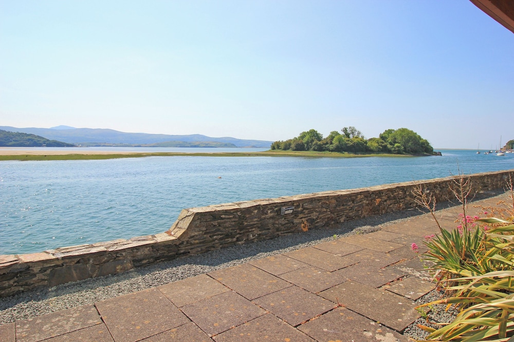 31C South Snowdon Wharf