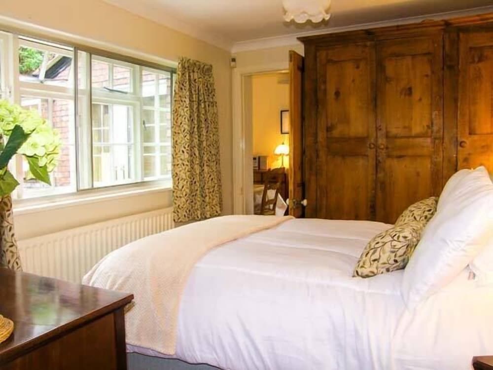 Beechlands Cottage view 3