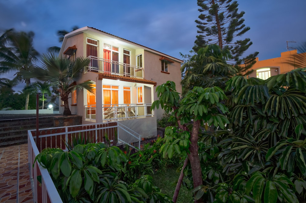 Hibiscus Villa