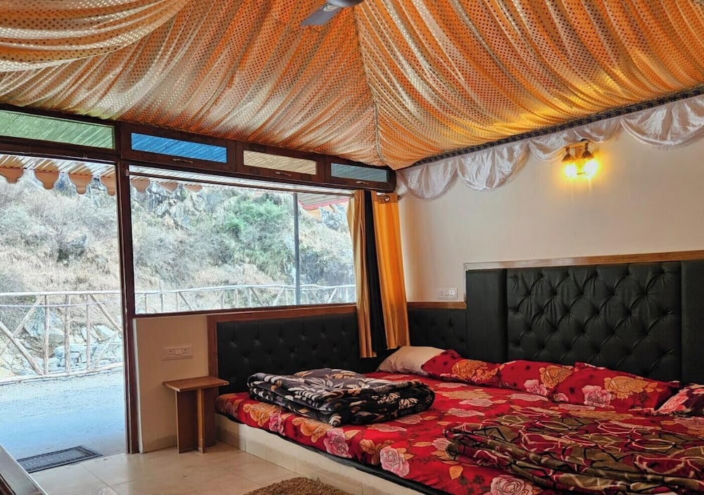 Kasol Heights A Leisure Resort