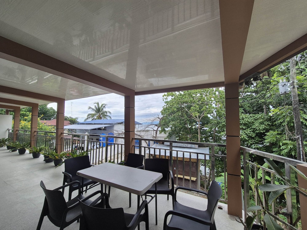 Eagle's Nest Beach Resort- Samal Island