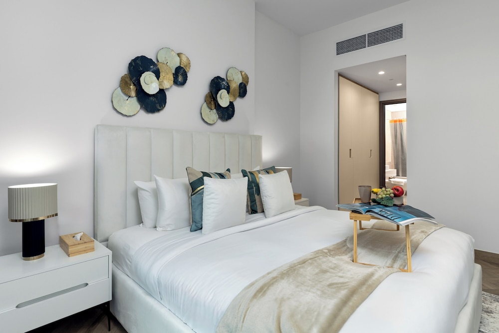 Maison Privee - Urban Parkside Living near the Iconic Dubai Frame