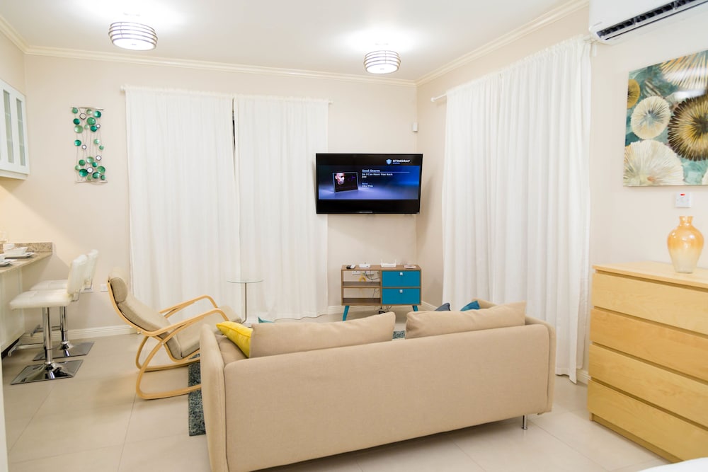 New Kingston Central Guest Apartment