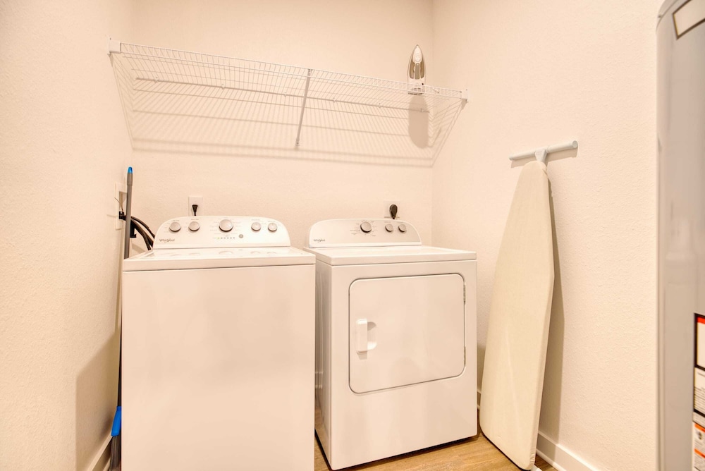 Grand Two Bedroom Two Bathroom Apartment with Balcony by The Scholar