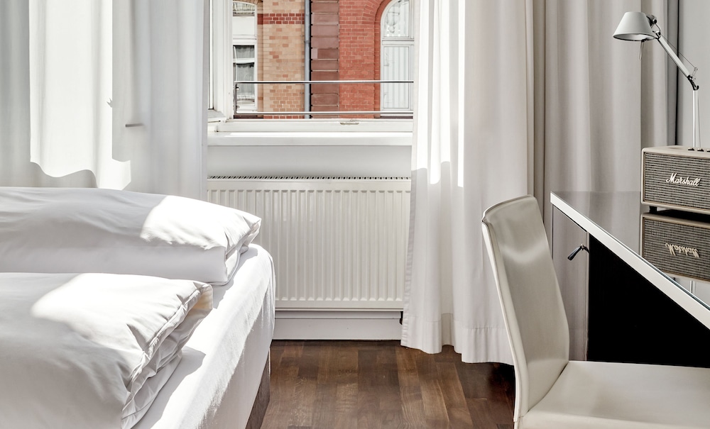 Frankfurt Vacations - The Pure, a Member of Design Hotels - Property Image 61