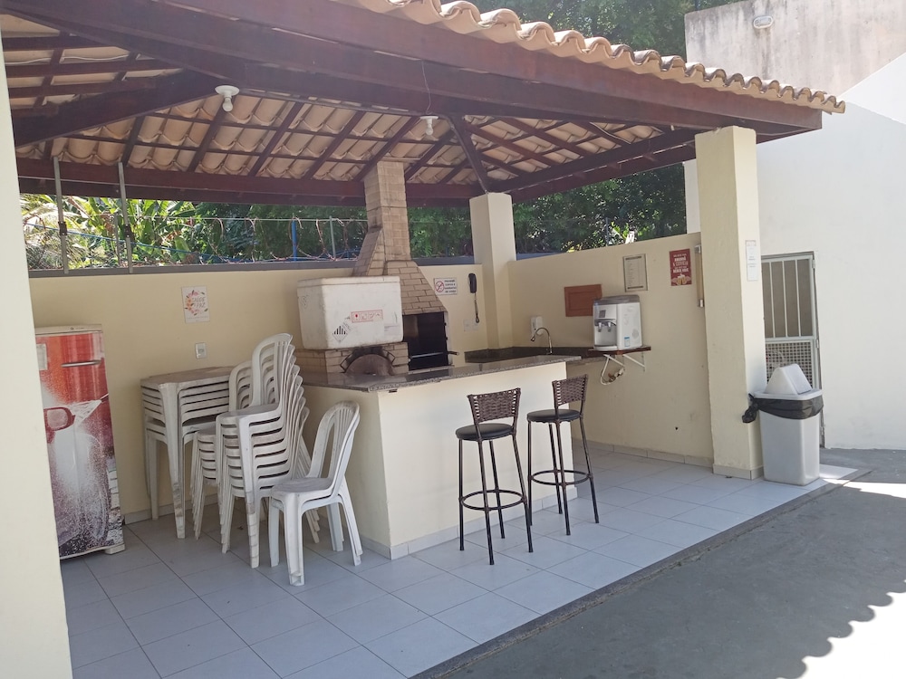 Bem Vindo a Salvador - Apartamento com Piscina, Varanda e Excelente Localização!