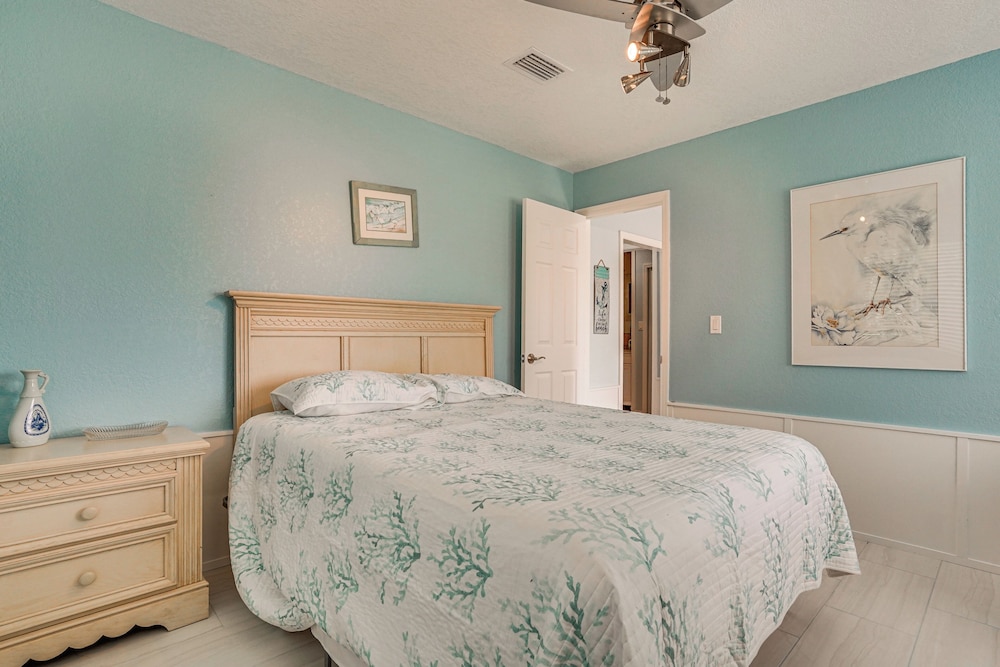 3 Mi to Beaches: Pet-friendly Retreat in Bradenton