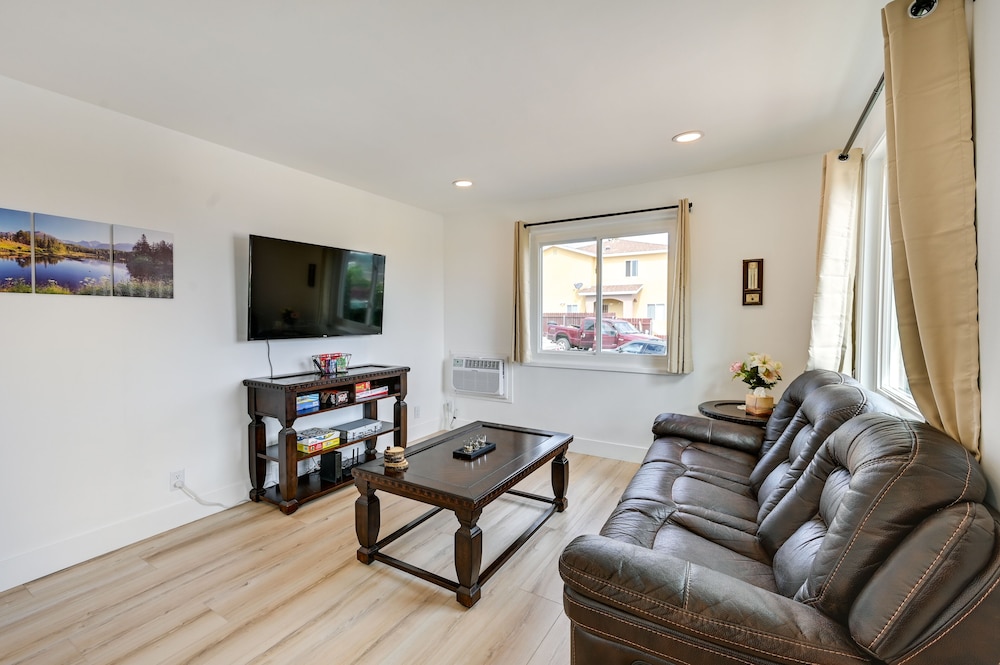 Sunny San Diego Home w/ Private Yard & Grill!