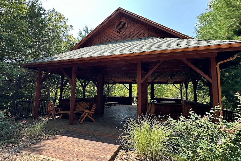 Stonewater Cove