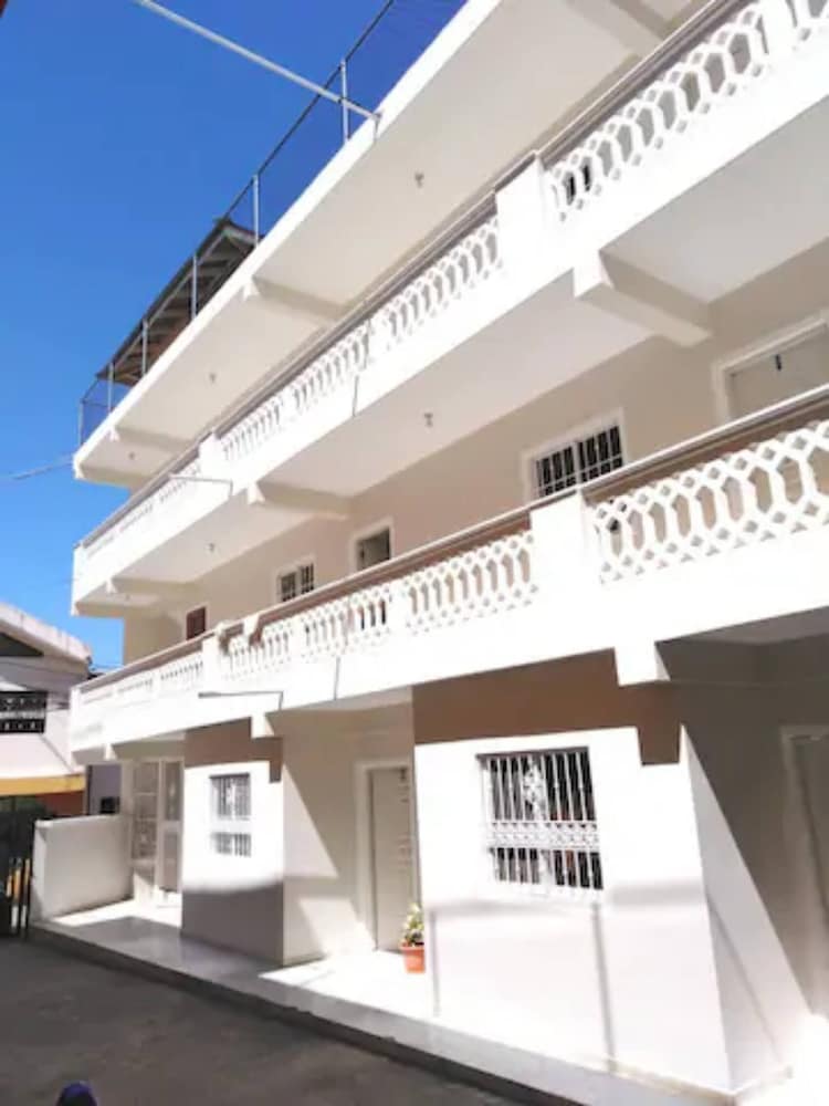 Secure 2-pers Apartment Centrally Located and Close to the Beach