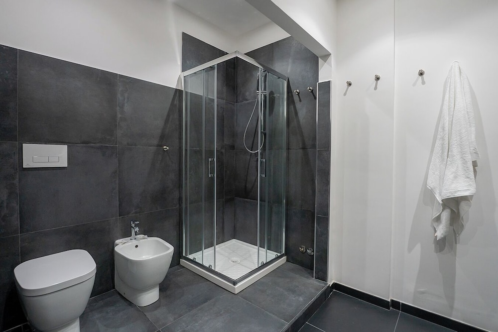 B&B Le 4 Stagioni Dante's Suites by ClaPa Group Dislocated Hospitality