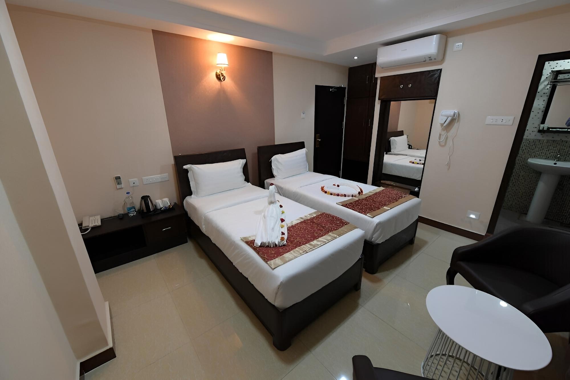COASTAL GRAND HOTEL SAMPATH view 4