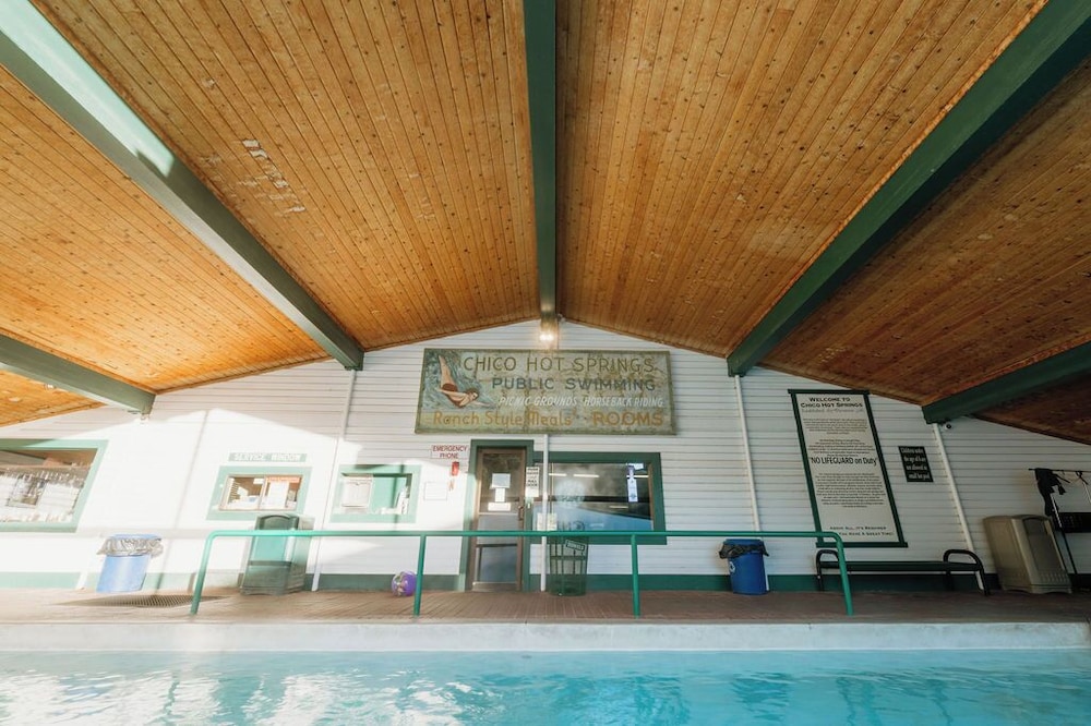 Chico Hot Springs Resort & Day Spa
