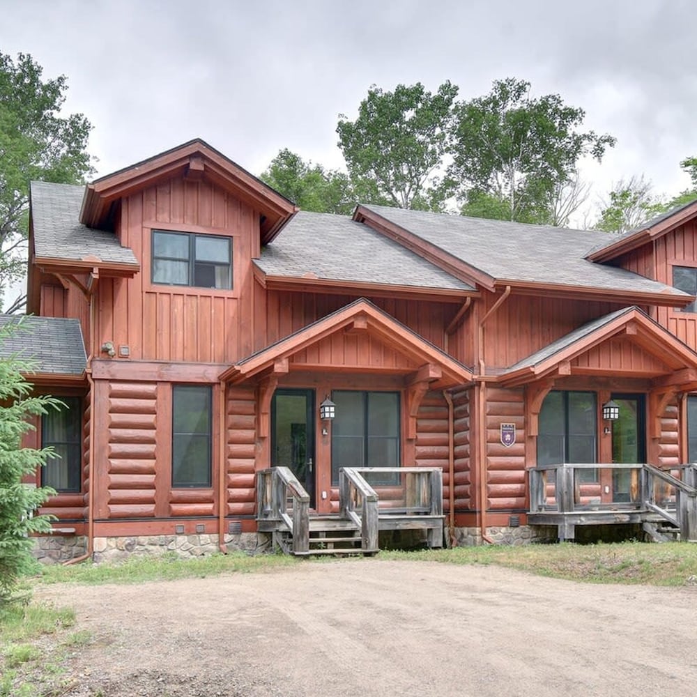 Chalet Refuge 114 in Lac-sup Rieur