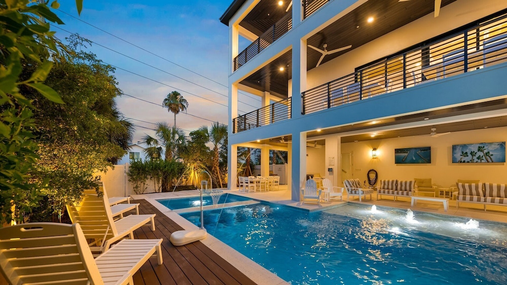 Sapphire Shores in Clearwater Beach