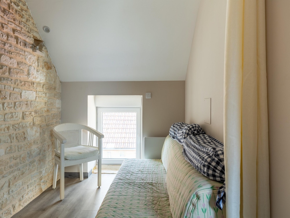 Charming Home in Molesme