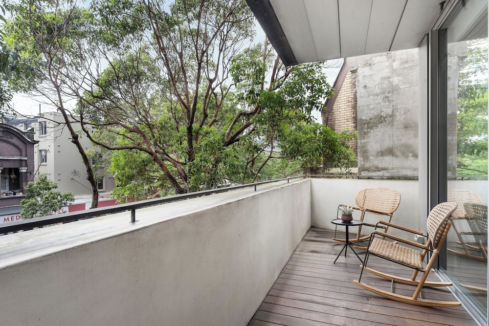 Crown Street Apartments by Urban Rest