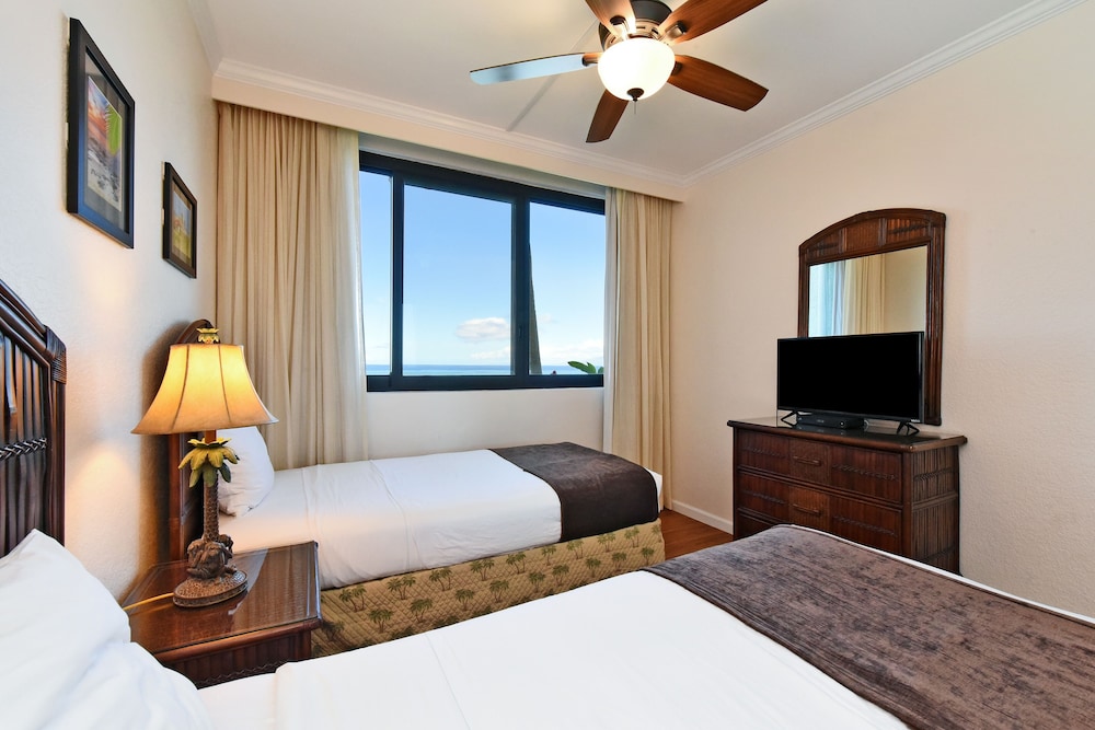 Kaanapali Shores #160 2 Bedroom Condo by RedAwning