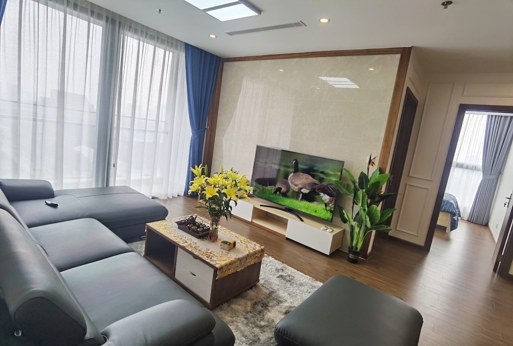 Vinhomes West Point Residence