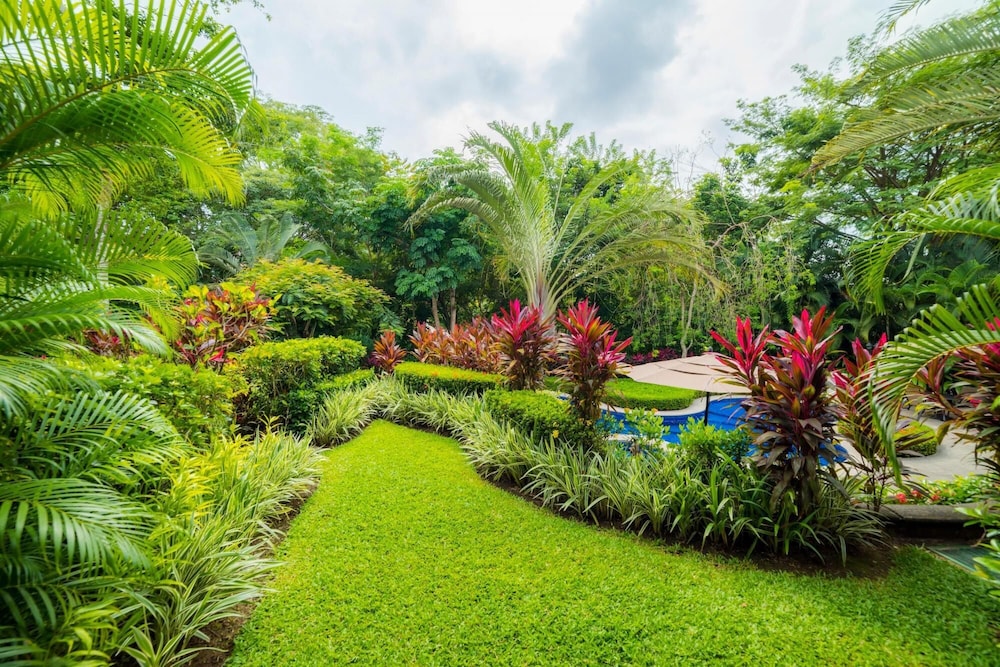 Veranda 1E 3bdr 3 Bath view 2