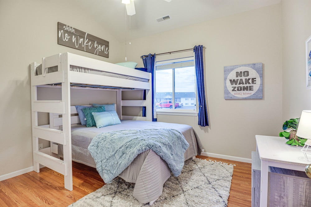 4 Mi to Dtwn: Gem w/ Lake Access in Camdenton