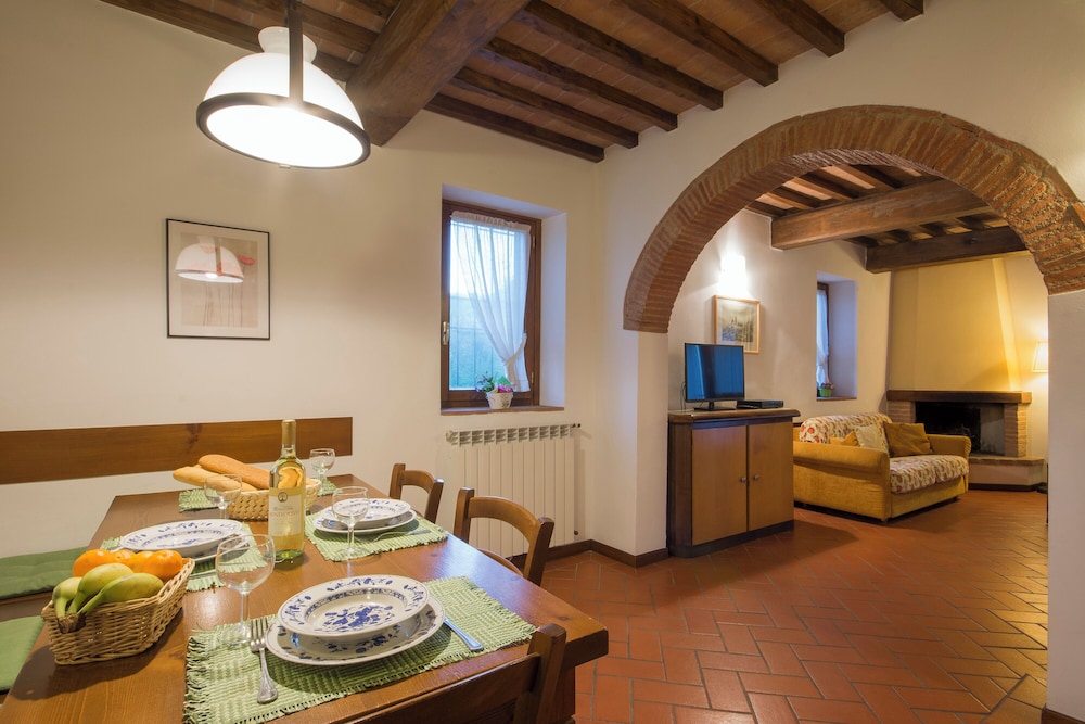 Amazing Chianti Site Fienile Shared Pool