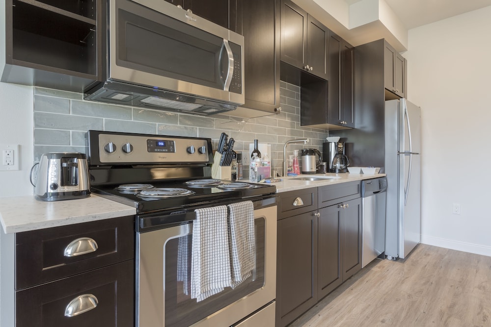 Domicile Suites at Cove