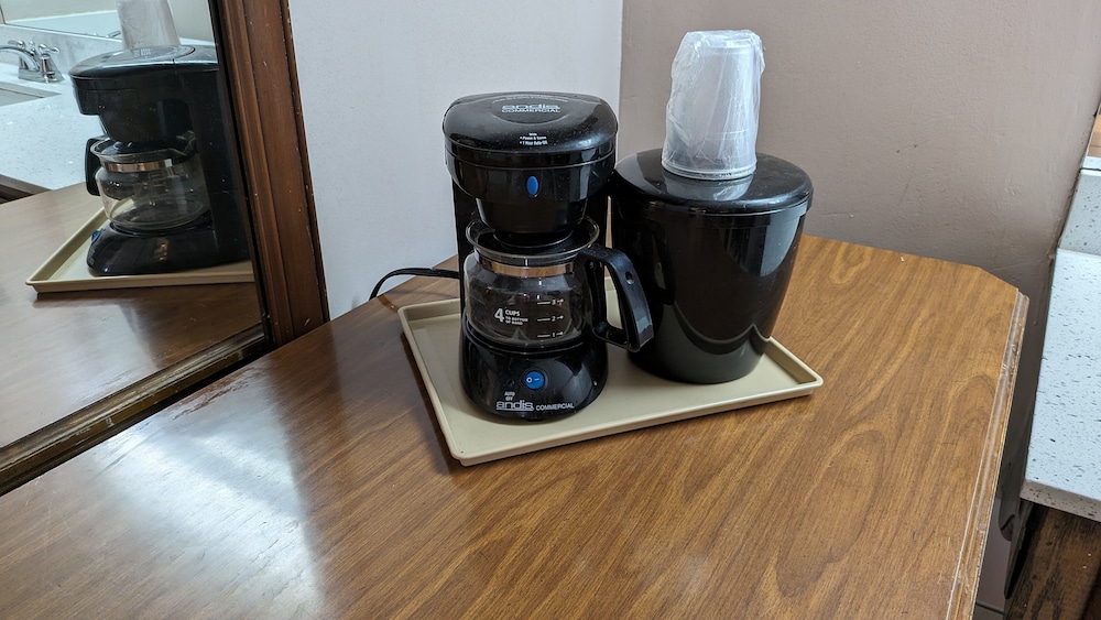 Edelweiss Inn And Suites