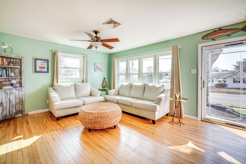 8 Blocks to Beach: Bbq-ready North Cape May Home!