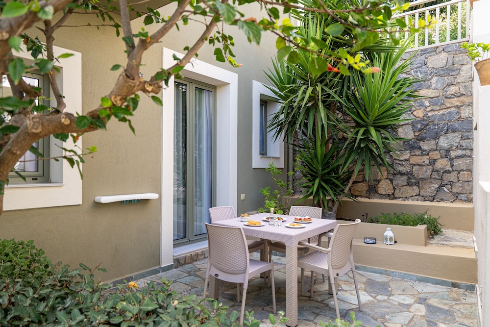 Blue View Villas