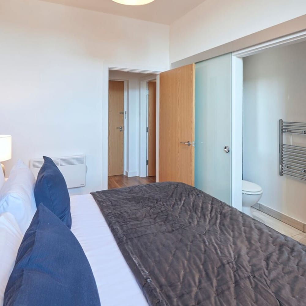 Host Stay Abbey Nest