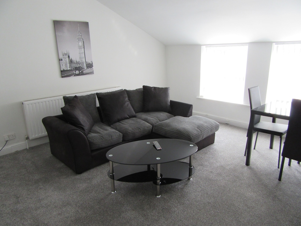 No 6 at 19 Ivanhoe - 2  Bed Sefton Park photo 2